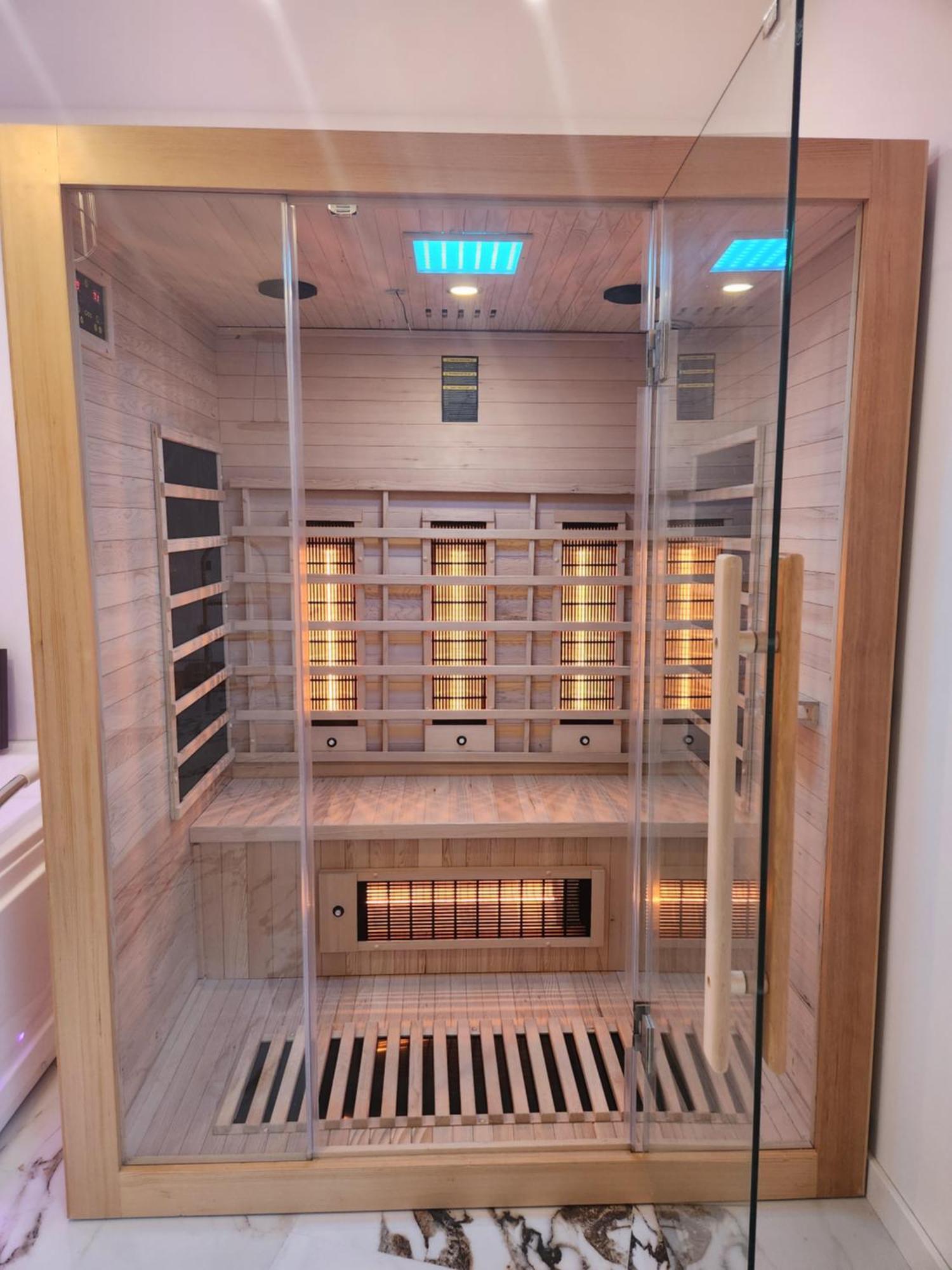 New In Gdansk! Red Room In The Heart Of Gdansk - Bdsm - With A Luxury Jacuzzi And Access To A Sauna מראה חיצוני תמונה